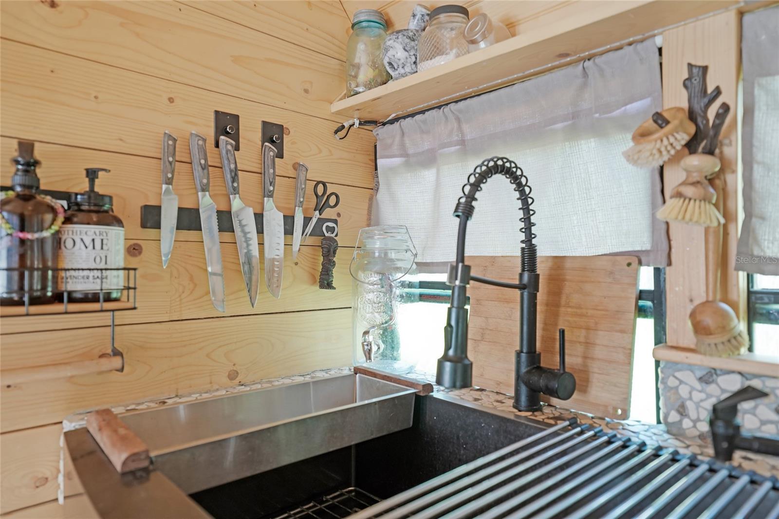 ROYAL PARK ESTATES - Land