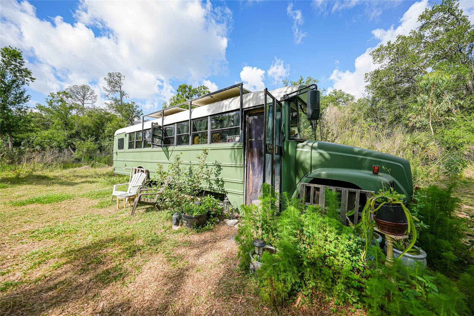 ROYAL PARK ESTATES - Land