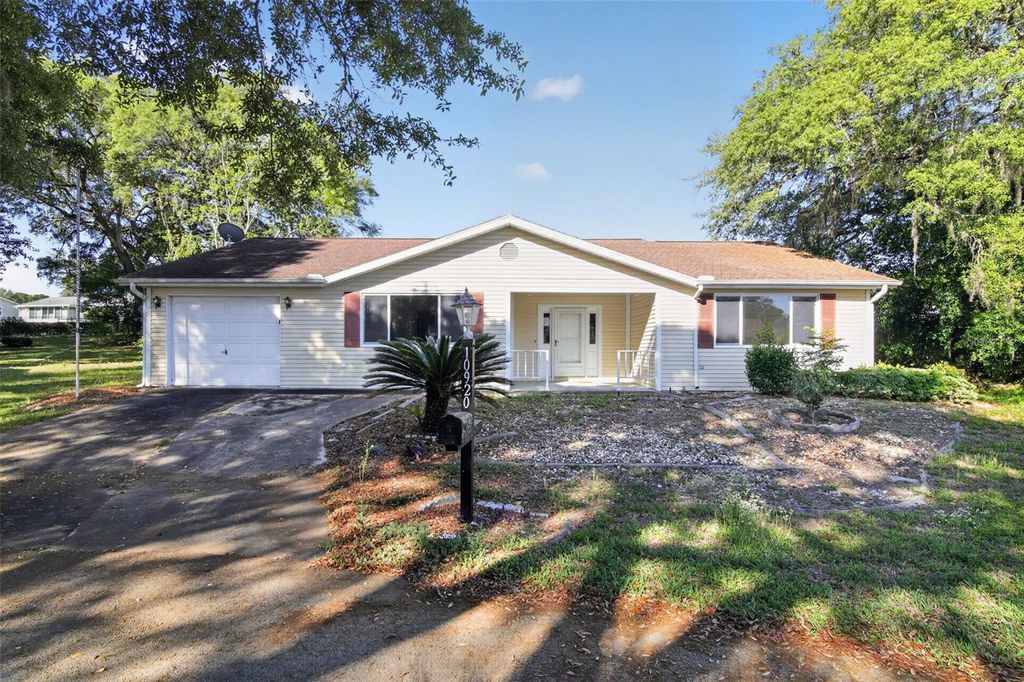 Photo of 10920 SW 82nd Terrace, Ocala, FL 34481 (MLS # O6400024)