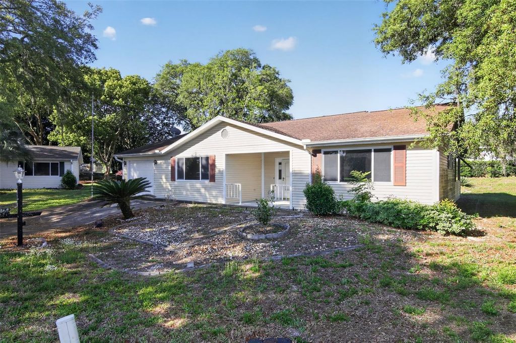 Photo of 10920 SW 82nd Terrace, Ocala, FL 34481 (MLS # O6400024)