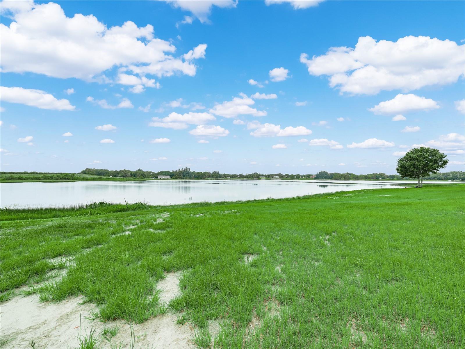 THREE LAKES ESTATES - Land