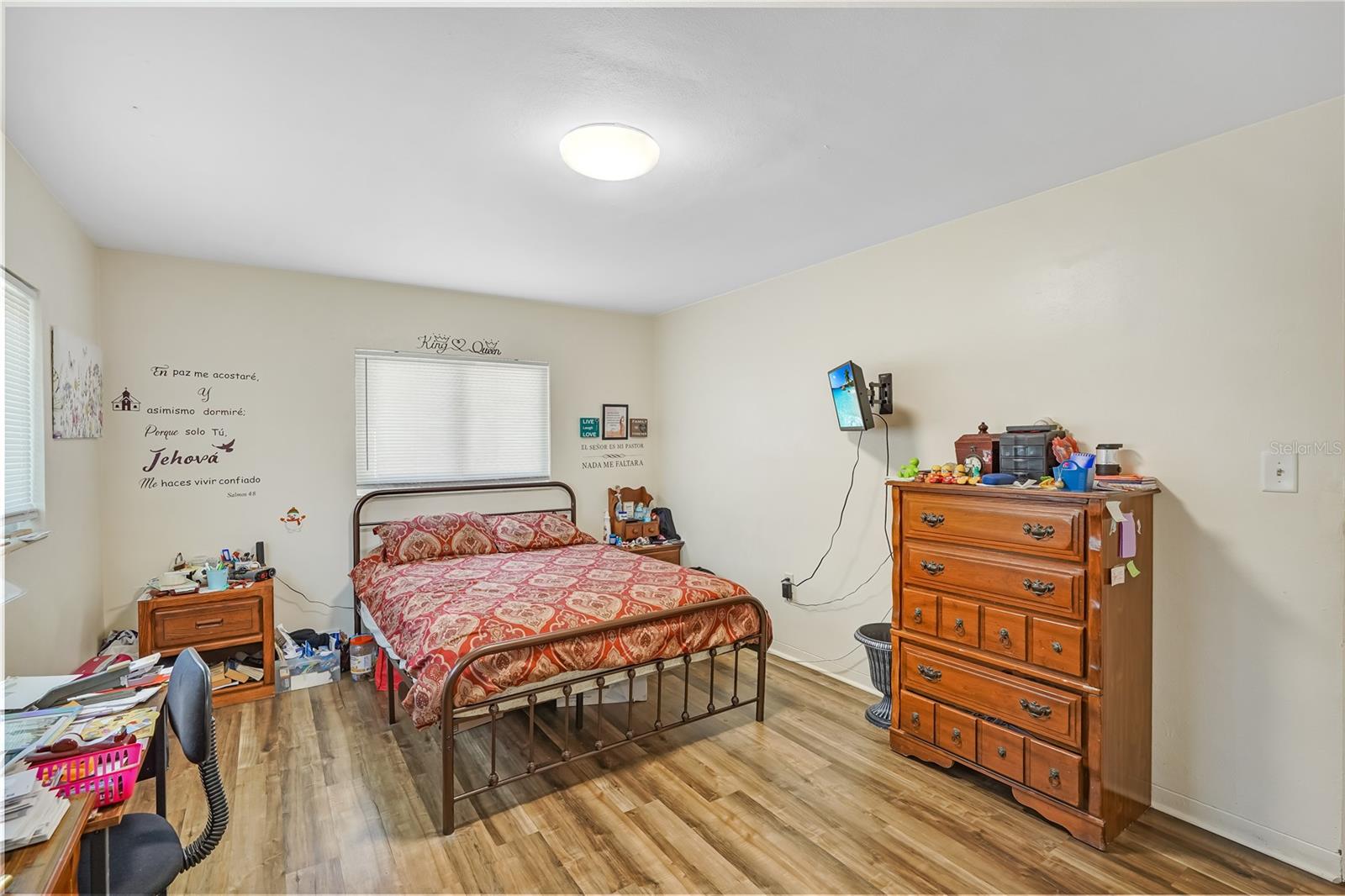 CROOKED LAKE PARK TR 02 - Residential