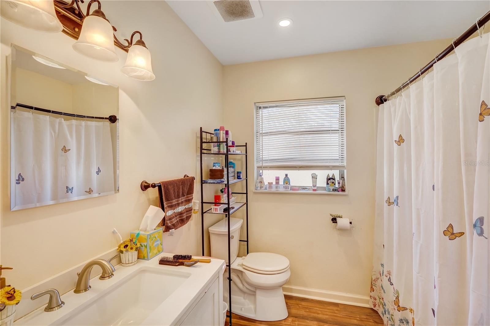 CROOKED LAKE PARK TR 02 - Residential