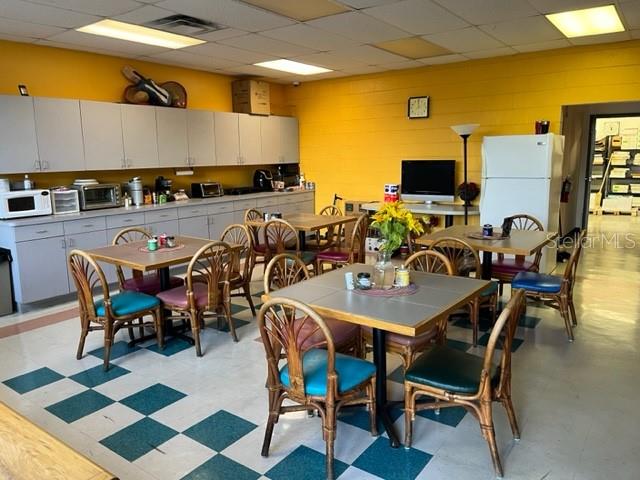 ROSELAND PARK 2 - Commercial Sale