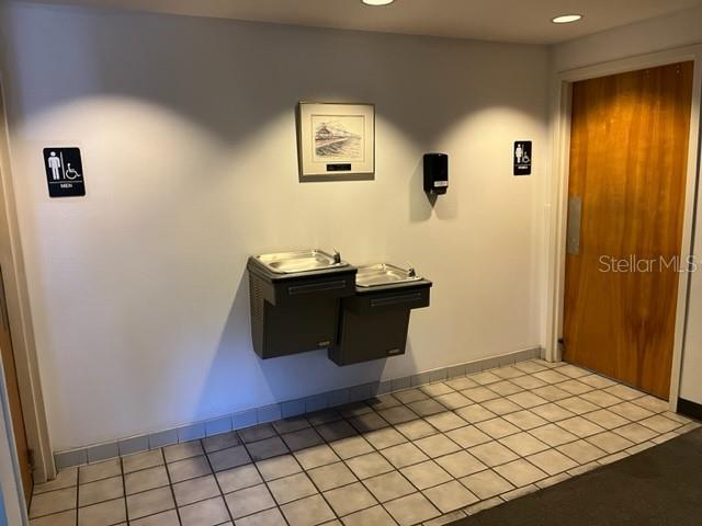 ROSELAND PARK 2 - Commercial Sale