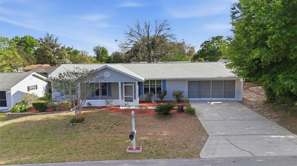 Photo of 8013 SW 108th Loop, Ocala, FL 34481 (MLS # OM722025)