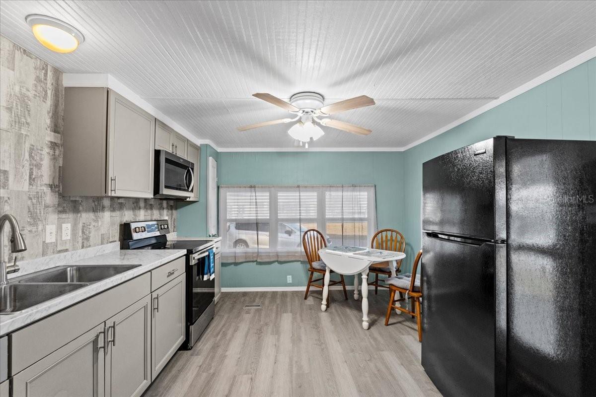 HOLIDAY PARK - Residential