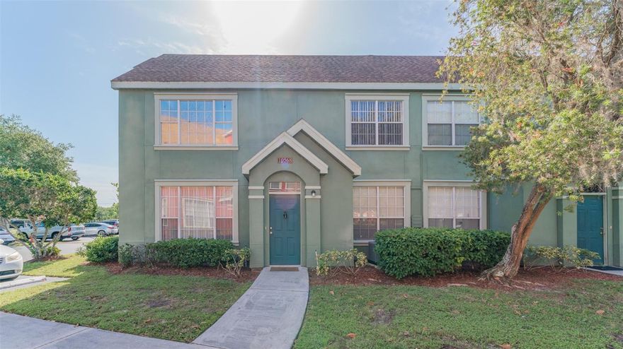 Absolutely Stunning executive Townhome. Fully updated with new Luxury Vinyl plank flooring throughout, granite countertops, Stainless Steel Appliances, Vaulted Cathedral Ceilings, Walk in Closets, Garden Tub with Shower. Washer & dryer included. Internet included. Lake Chase is a resort like community with 2 pools, a fitness center, Jogging/walking trails, Tennis, Volleyball & close to the restaurants and stores of Westchase Town Center. Truly a stunning home.