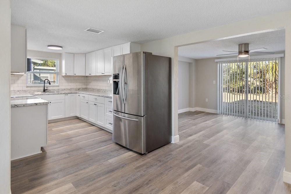 7605 FOX HOLLOW DRIVE