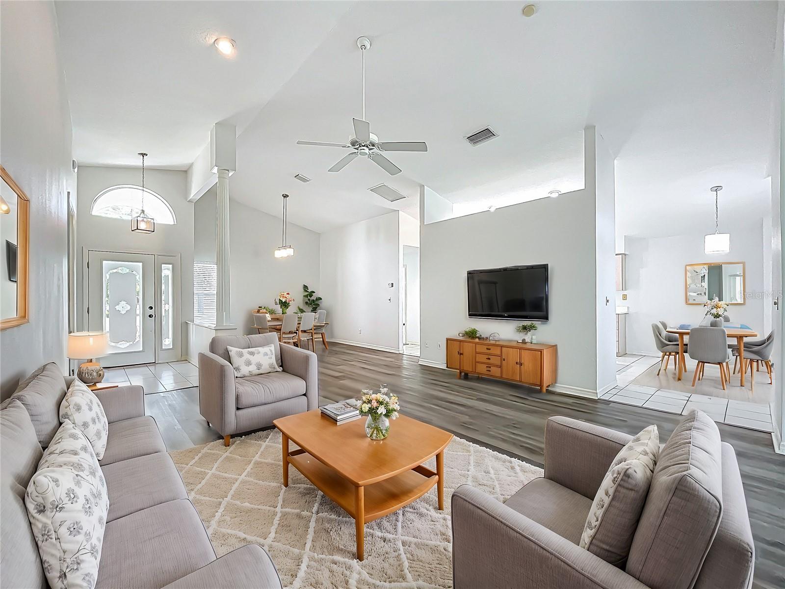 3960 VILLAS GREEN CIRCLE