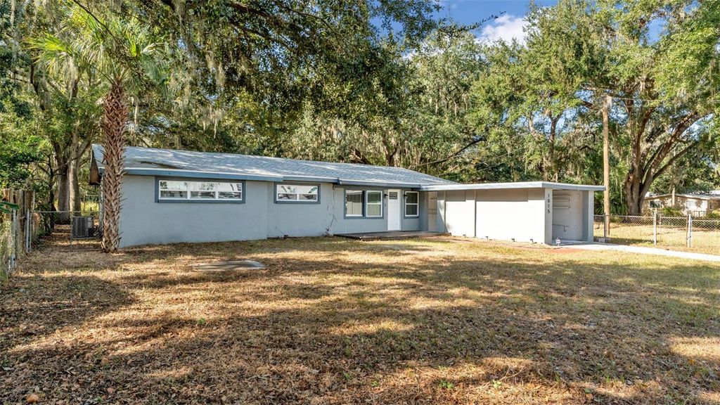 Photo of 1015 Browning Road, Lakeland, FL 33811 (MLS # L4957586)