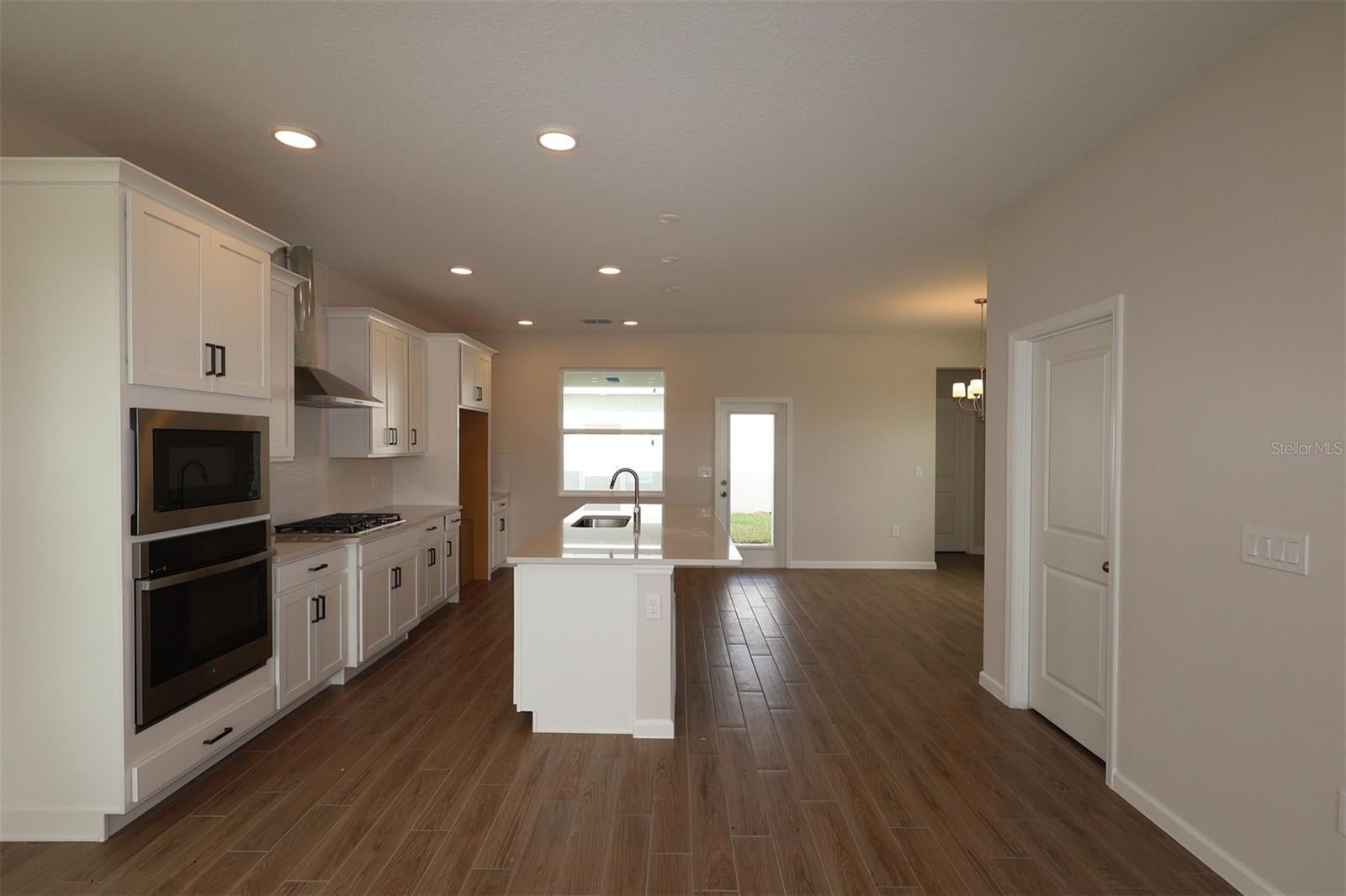 5294 CENTER LAKE RANCH BOULEVARD