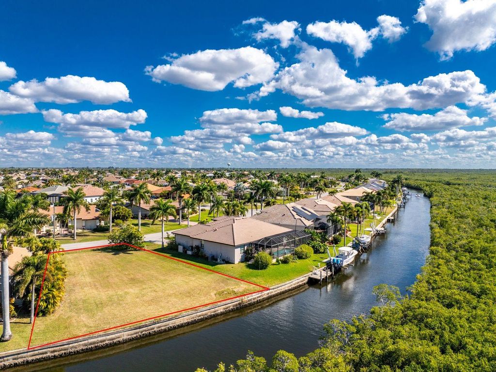 Photo of 665 Macedonia Dr, Punta Gorda, FL 33950 (MLS # C7520195)