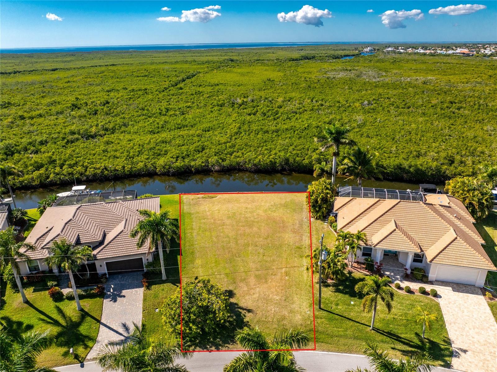 PUNTA GORDA ISLES SEC 15 - Land