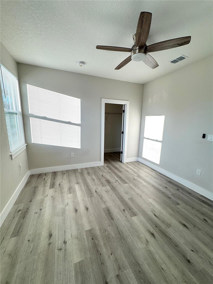 FLAGG & MORRIS SUB - Residential Lease