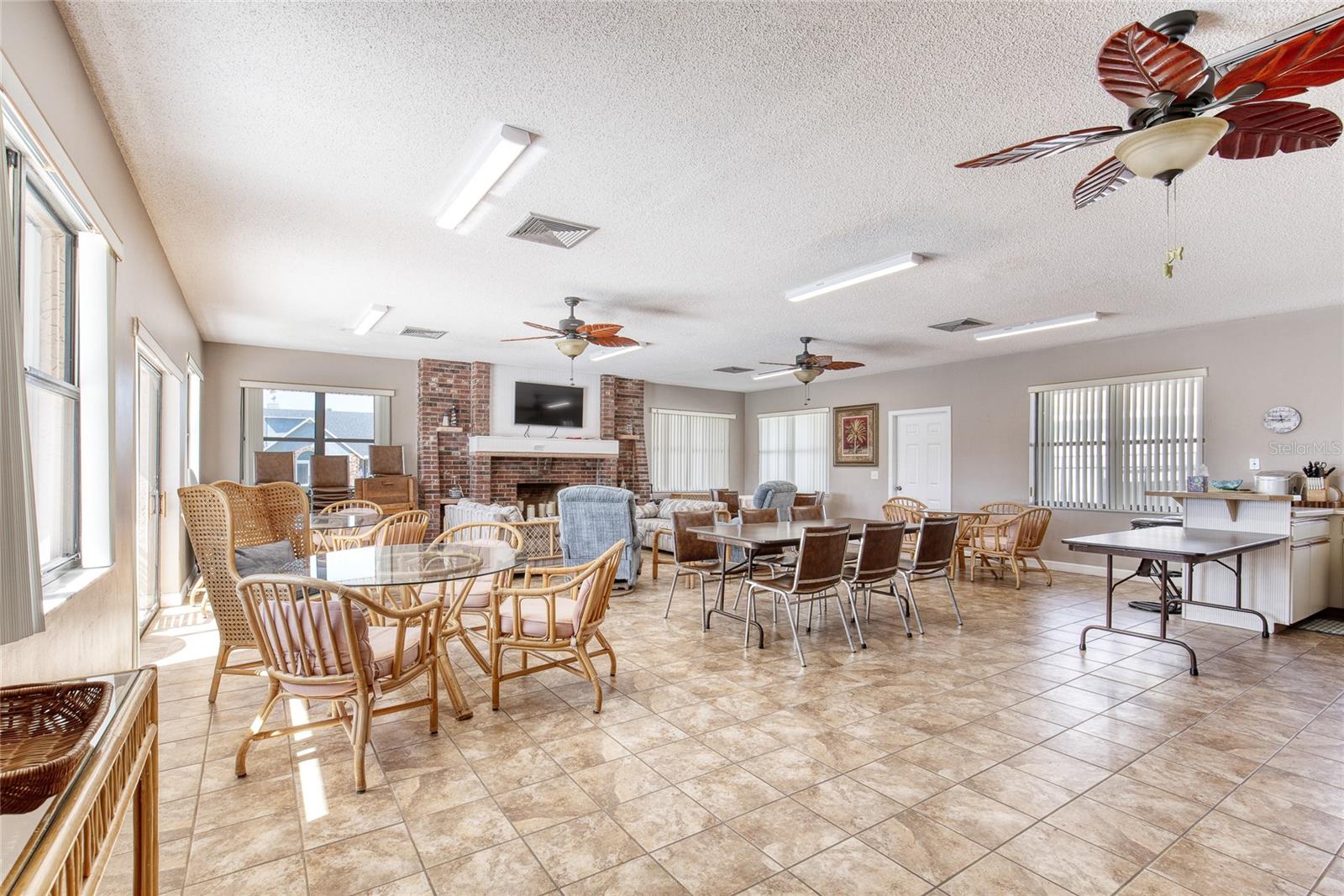 FAIRWIND SHORES CONDO - Residential