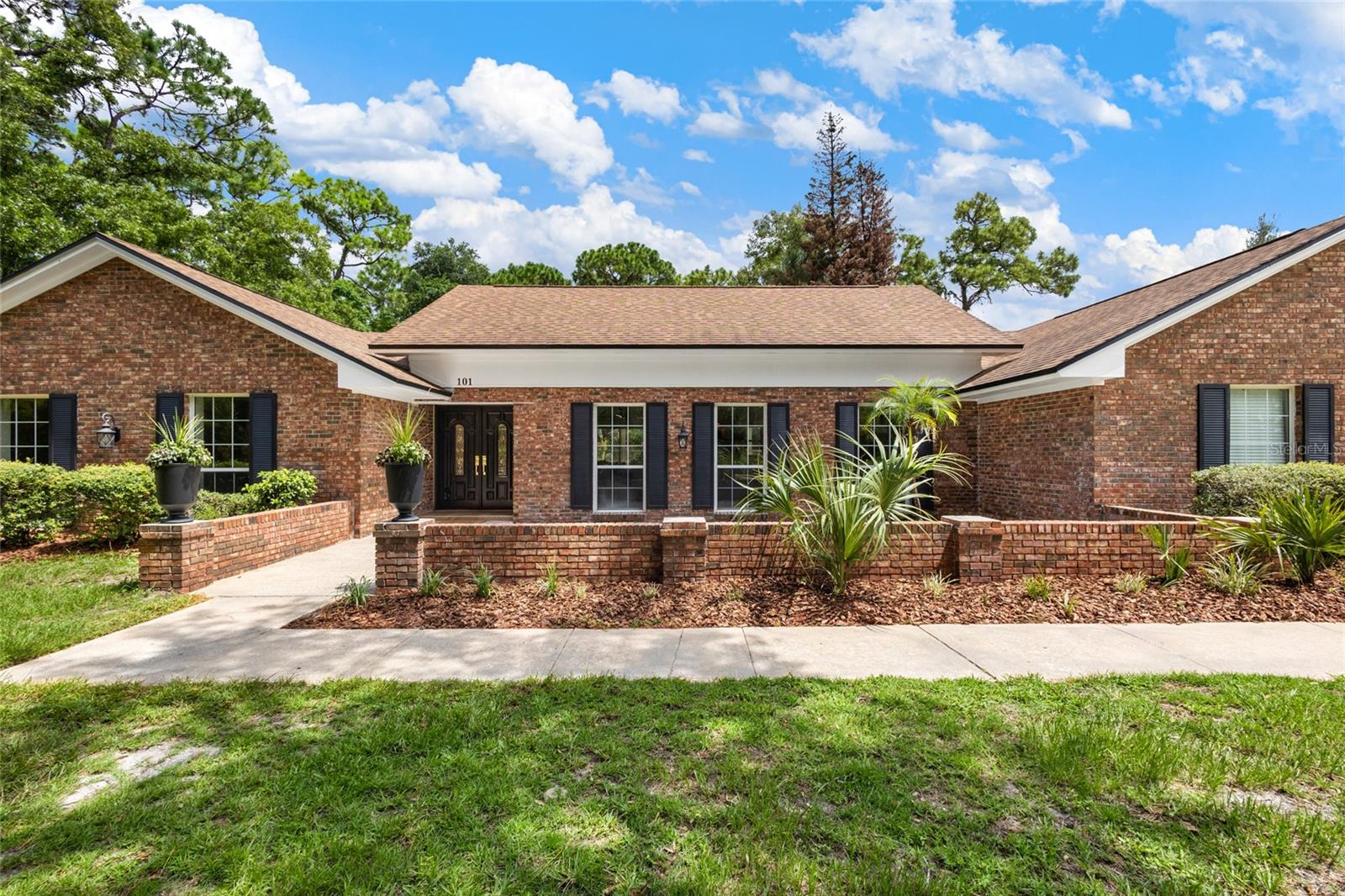 101 S SWEETWATER BOULEVARD