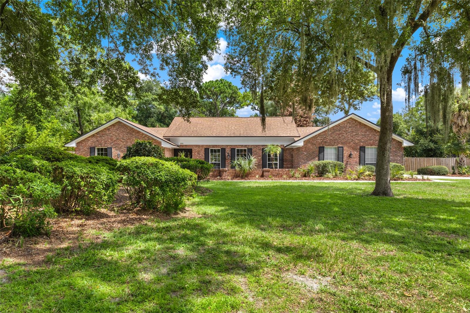 101 S SWEETWATER BOULEVARD