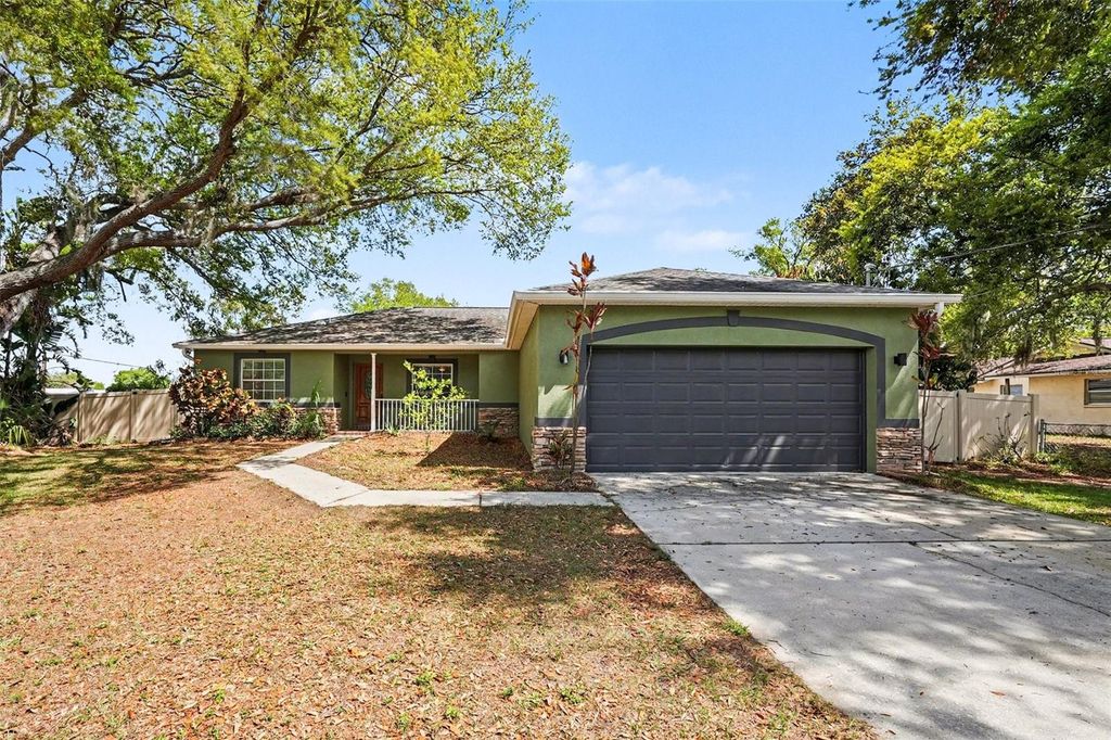 Photo of 8802 Ashman Road, Riverview, FL 33578 (MLS # TB8486840)