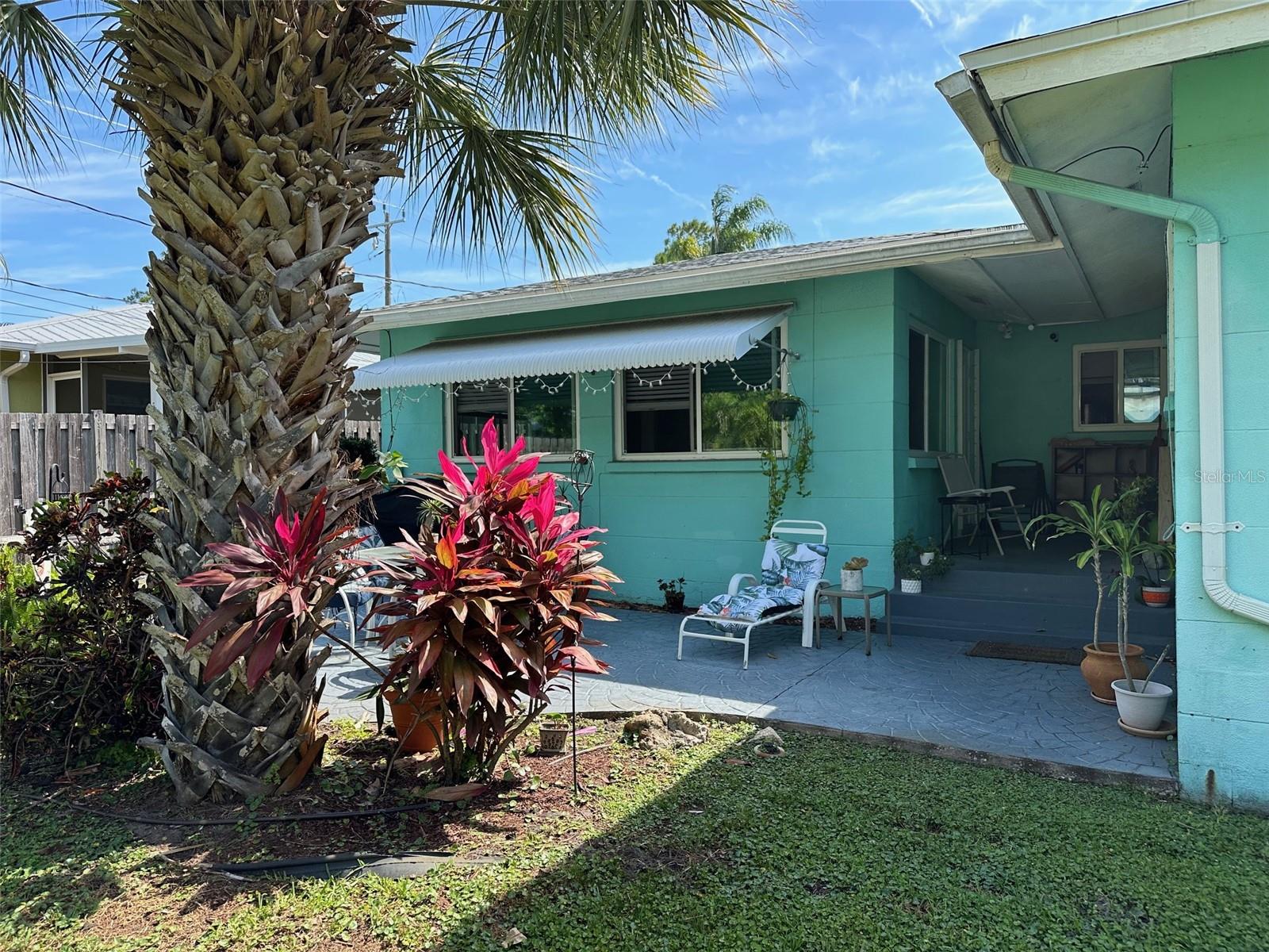 DESOTO TERRACE - Residential Lease