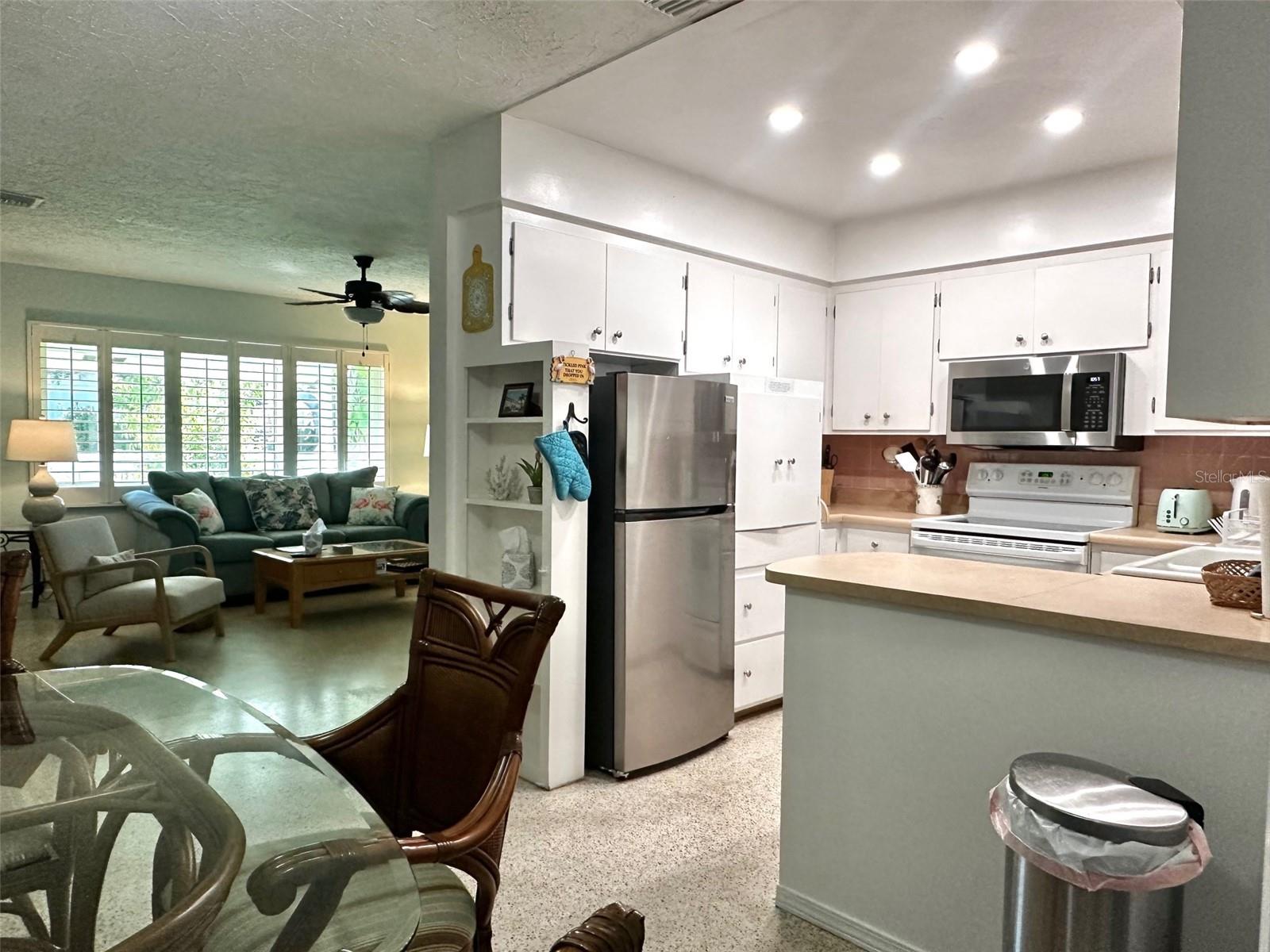 DESOTO TERRACE - Residential Lease