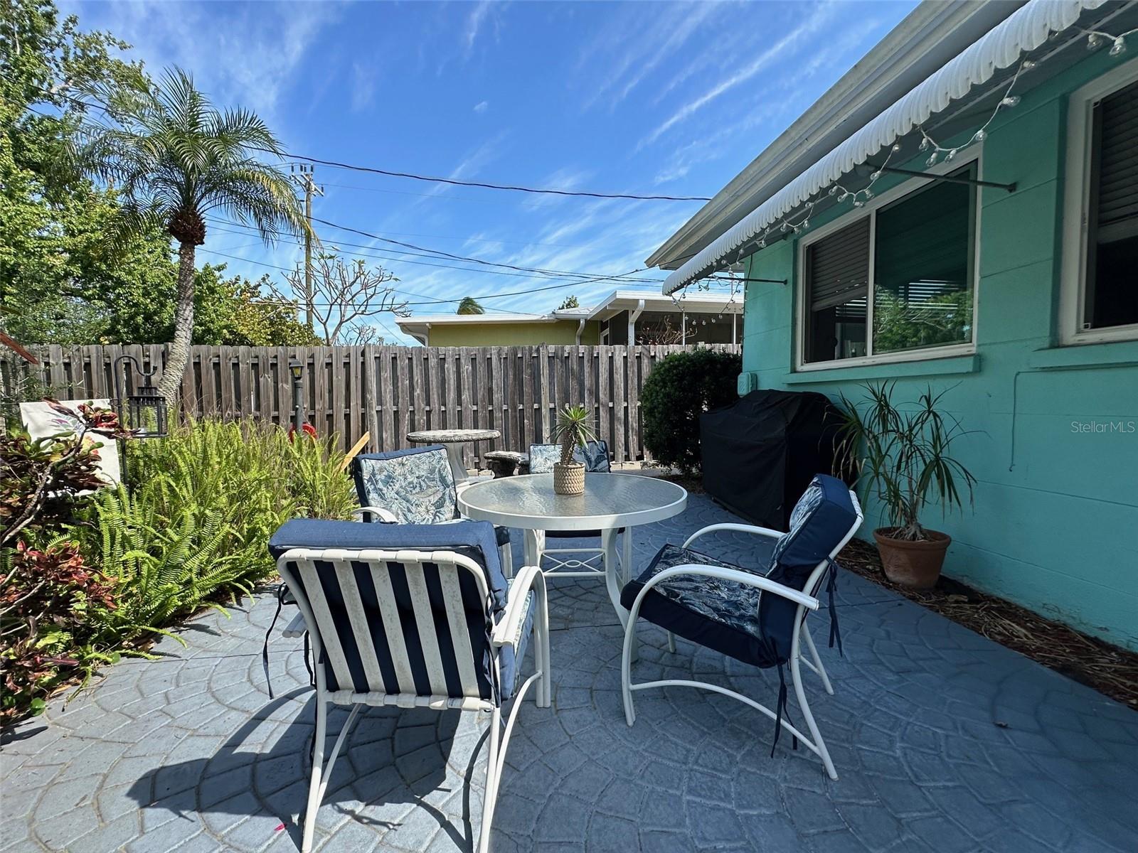 DESOTO TERRACE - Residential Lease