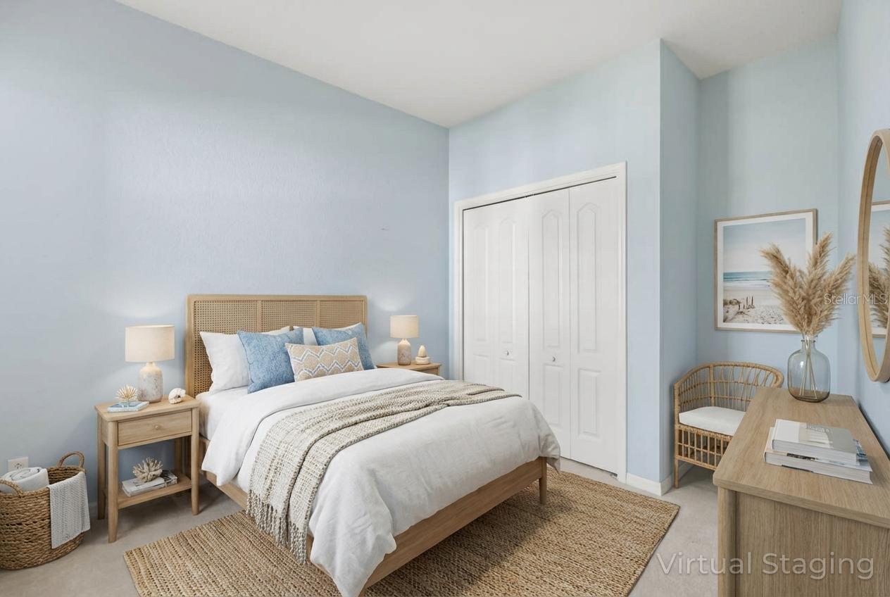 LYNDHURST CONDO - Residential