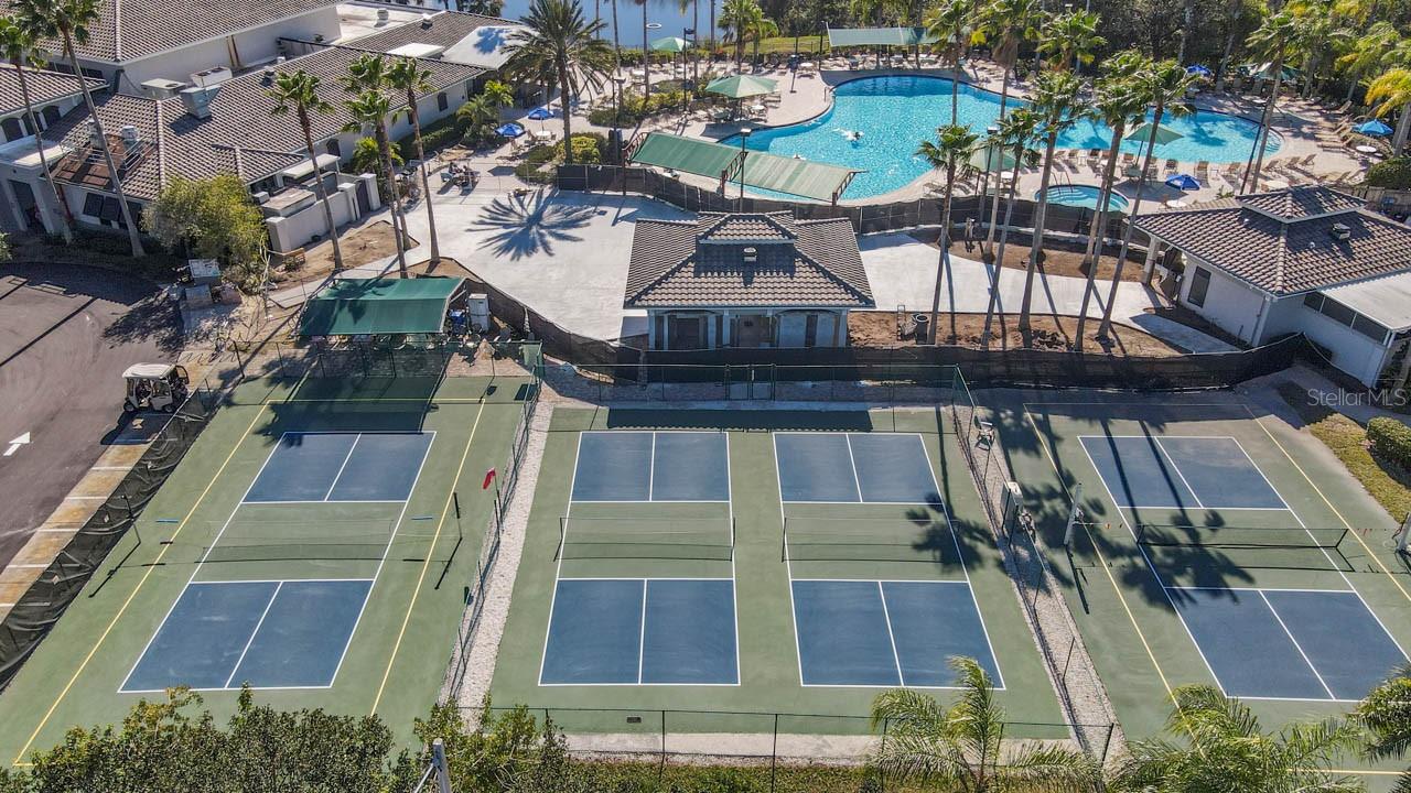 LYNDHURST CONDO - Residential