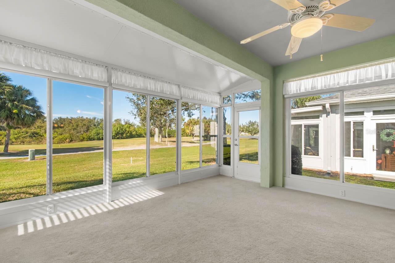 LYNDHURST CONDO - Residential