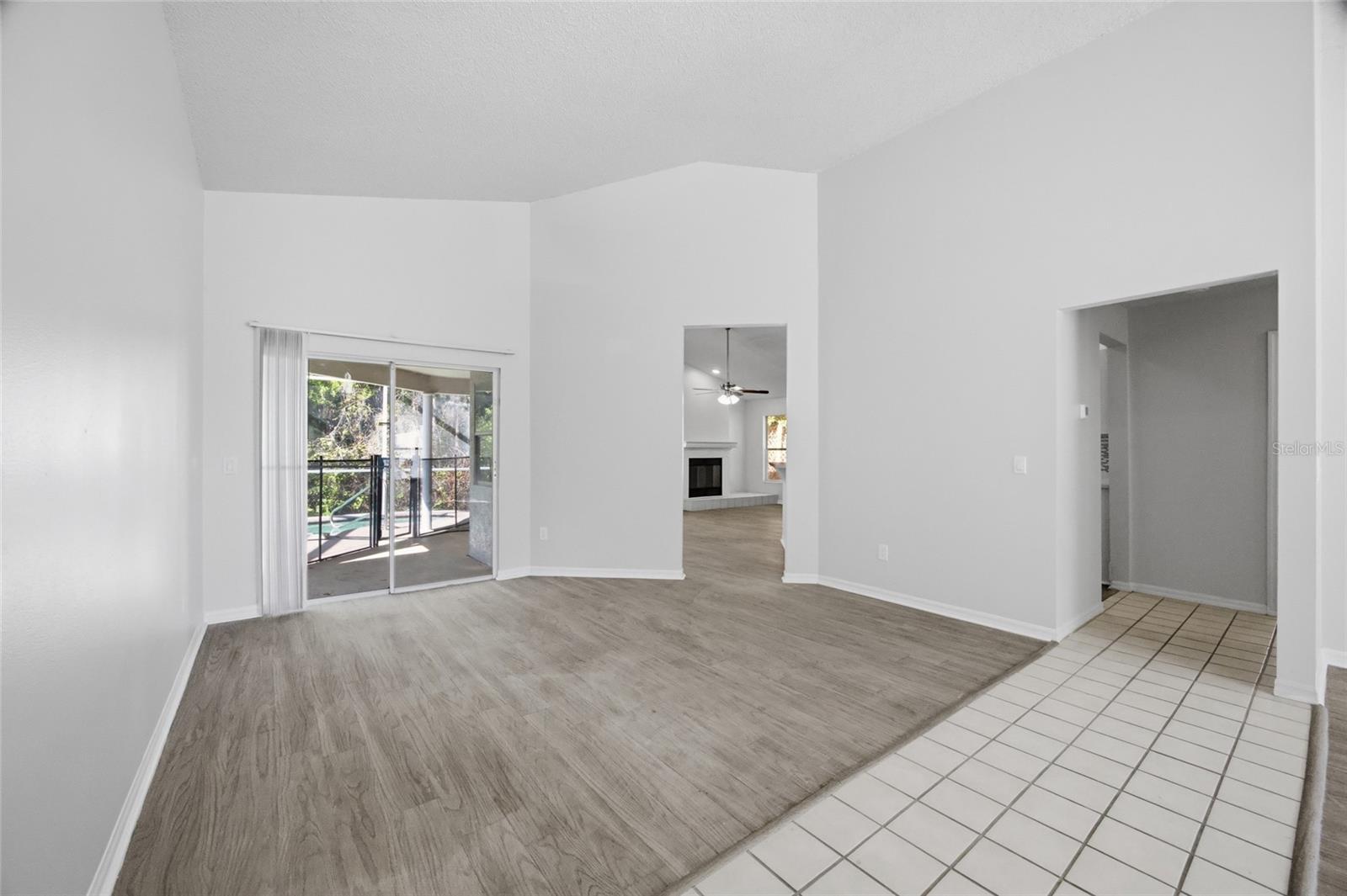 FIELDSTONE VILLAGE AT WOODFIELD - Residential