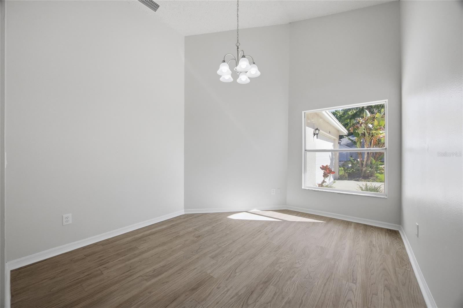 FIELDSTONE VILLAGE AT WOODFIELD - Residential