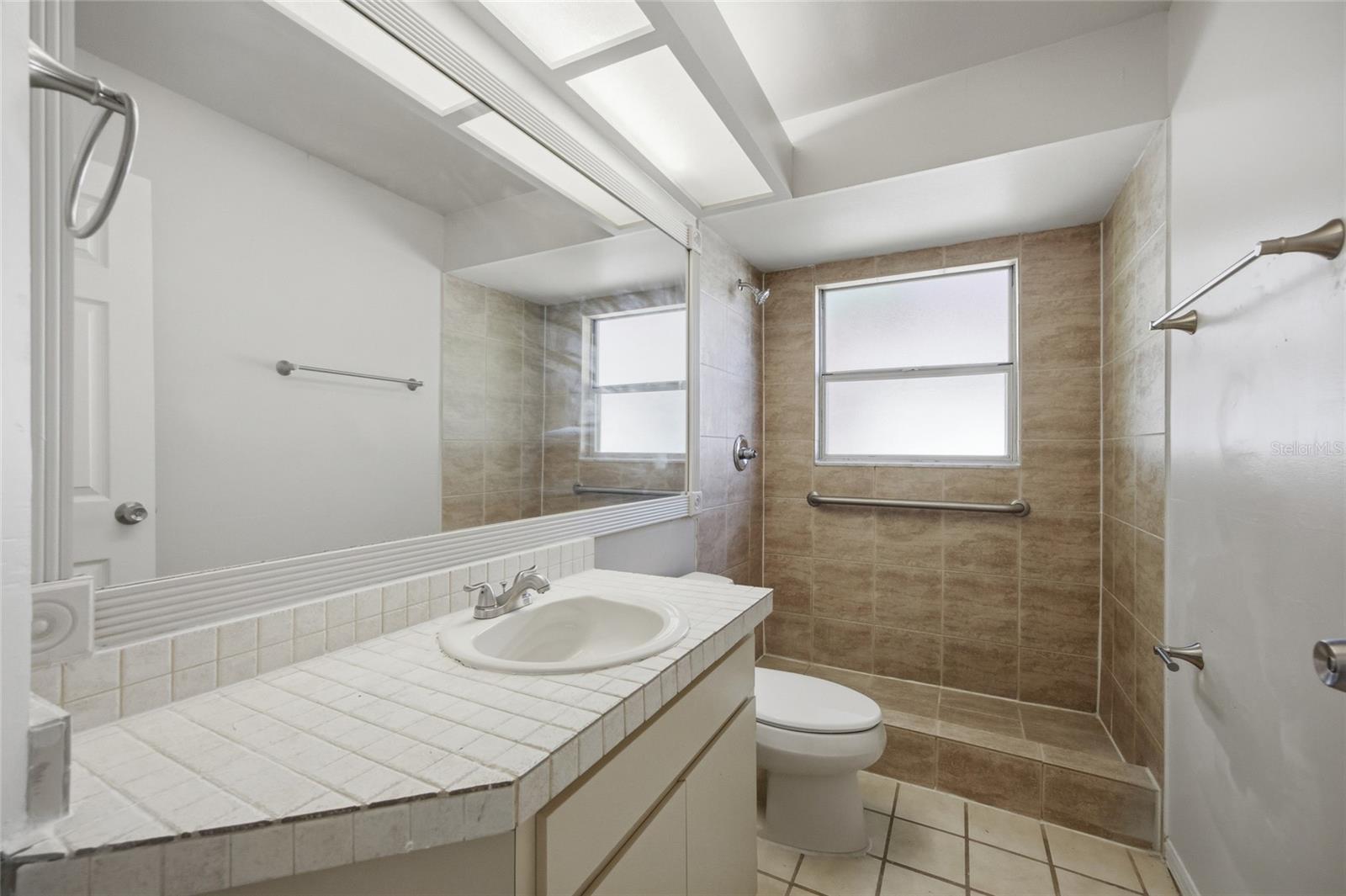 FIELDSTONE VILLAGE AT WOODFIELD - Residential