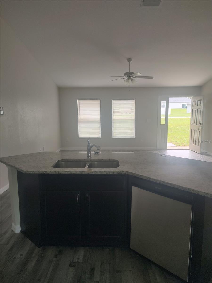 MARION OAKS UN 10 - Residential Lease