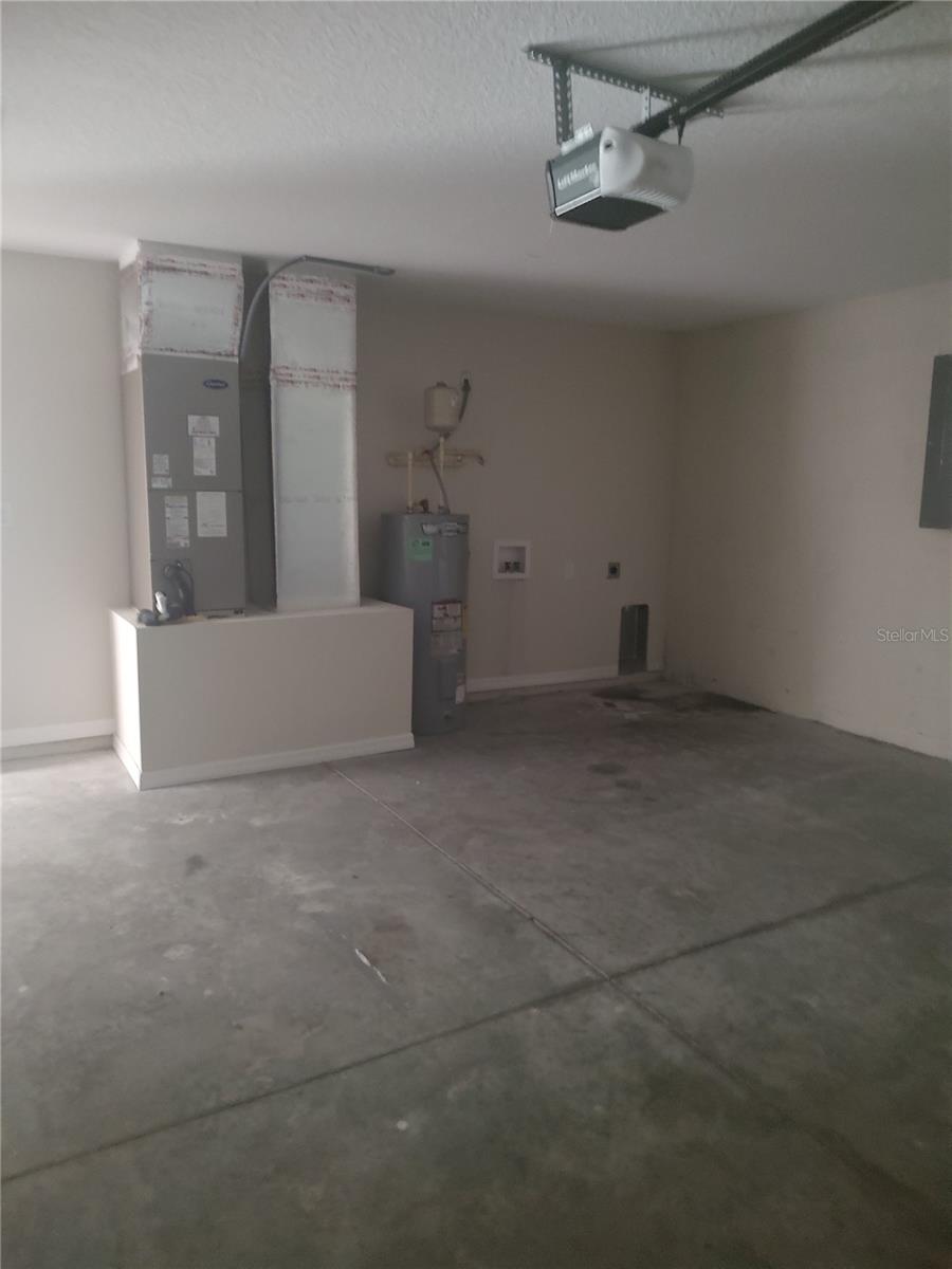 MARION OAKS UN 10 - Residential Lease