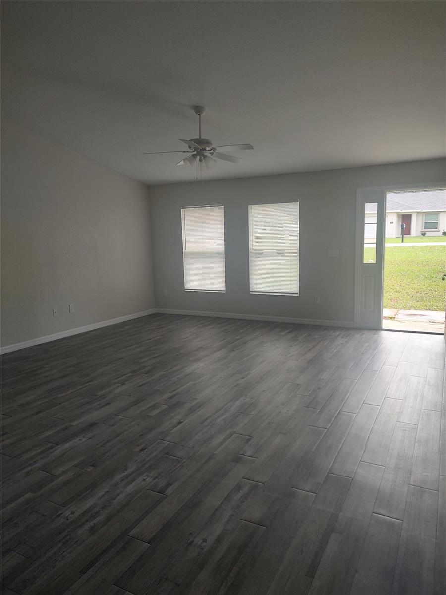 MARION OAKS UN 10 - Residential Lease