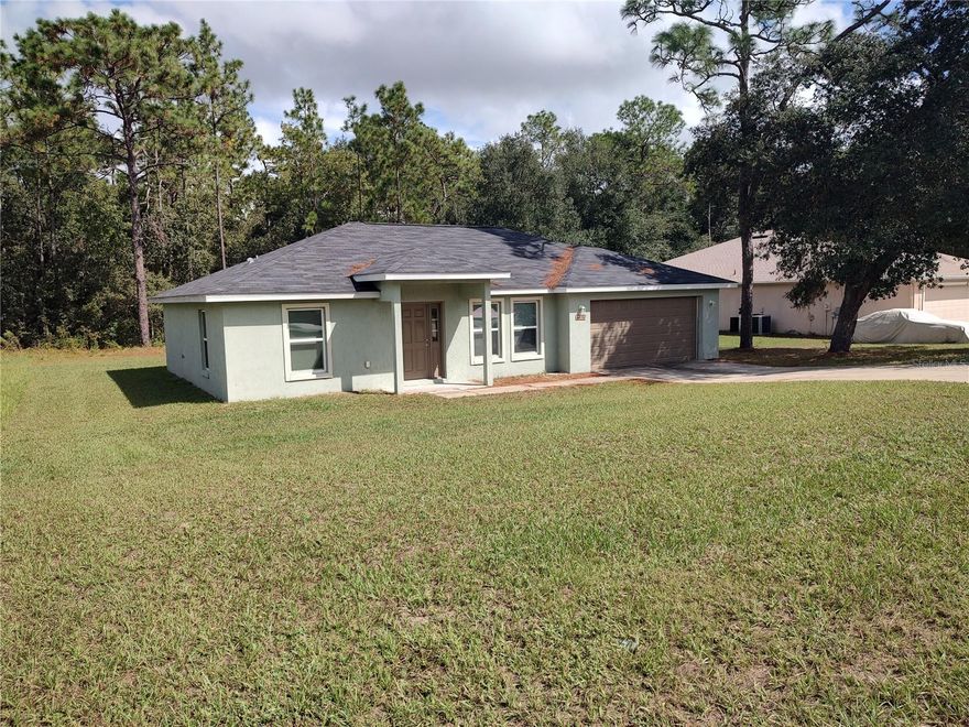 Ready to MOVE IN 3 bedroom, 2 bathroom single-family home located in conveniently located Marion Oaks area of Ocala, FL 34473. This single family home has just what you need. There is no carpet, granite counters, ceiling fans, stainless appliances, dishwasher, and ice maker. This open floor plane allows gatherings as well as a split floor plan for private bedrooms.  Washer dryer connection protected in a spacious 2 car garage.
Conveniently located near I-75 and SR-200, you'll have easy access to shopping, dining, schools, and outdoor recreation. Just minutes from Marion Oaks Community Center, local parks, and a short drive to Downtown Ocala and the World Equestrian Center.