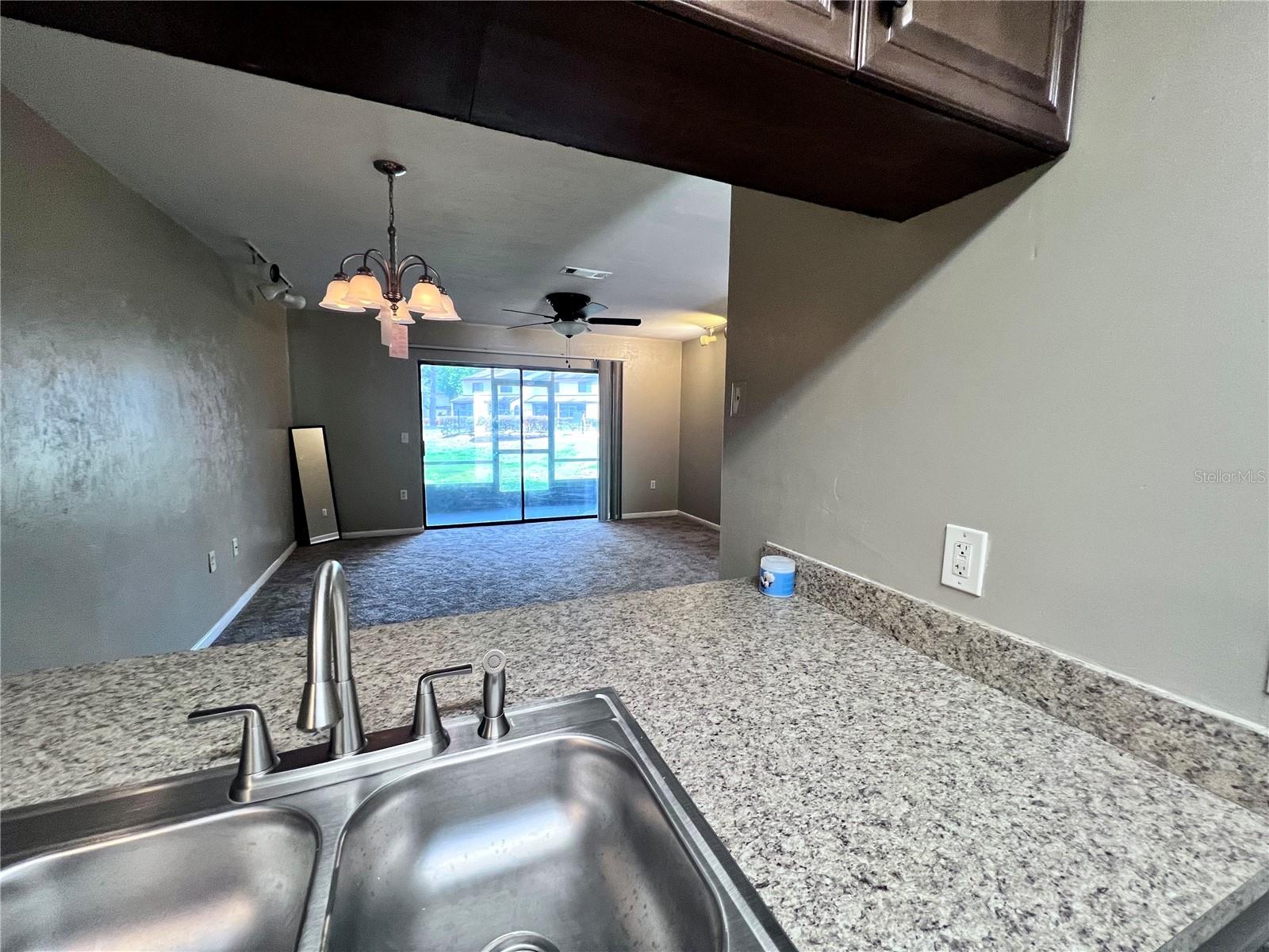 CASABLANCA WEST - Residential Lease
