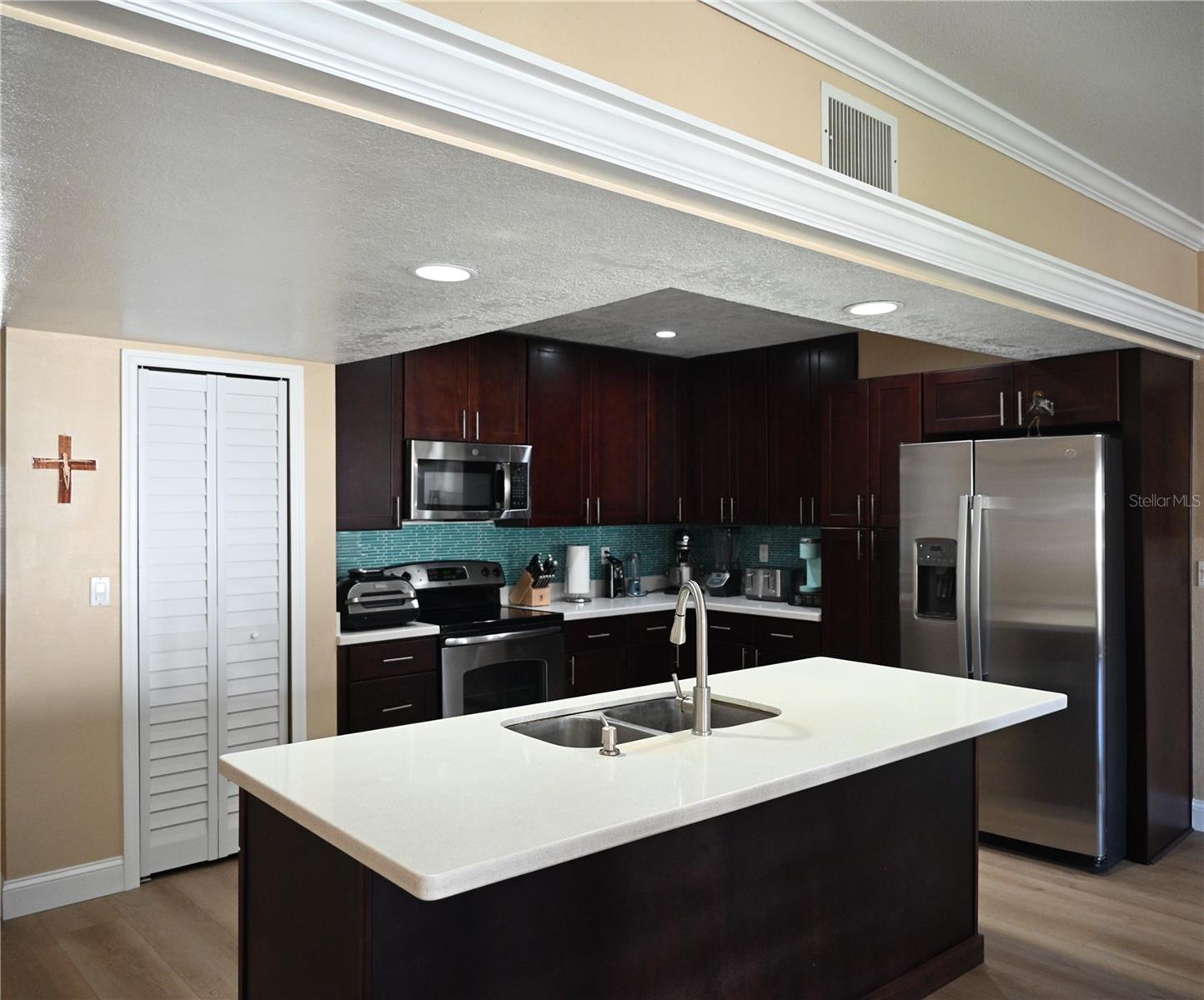 CAPTIVA CAY TWNHMS - Residential