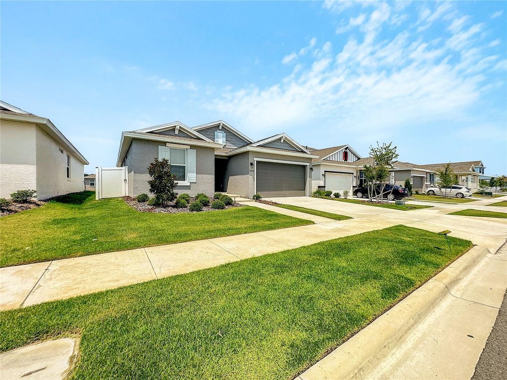 Photo of 6378 SW 77th Avenue, Ocala, FL 34474 (MLS # OM721922)