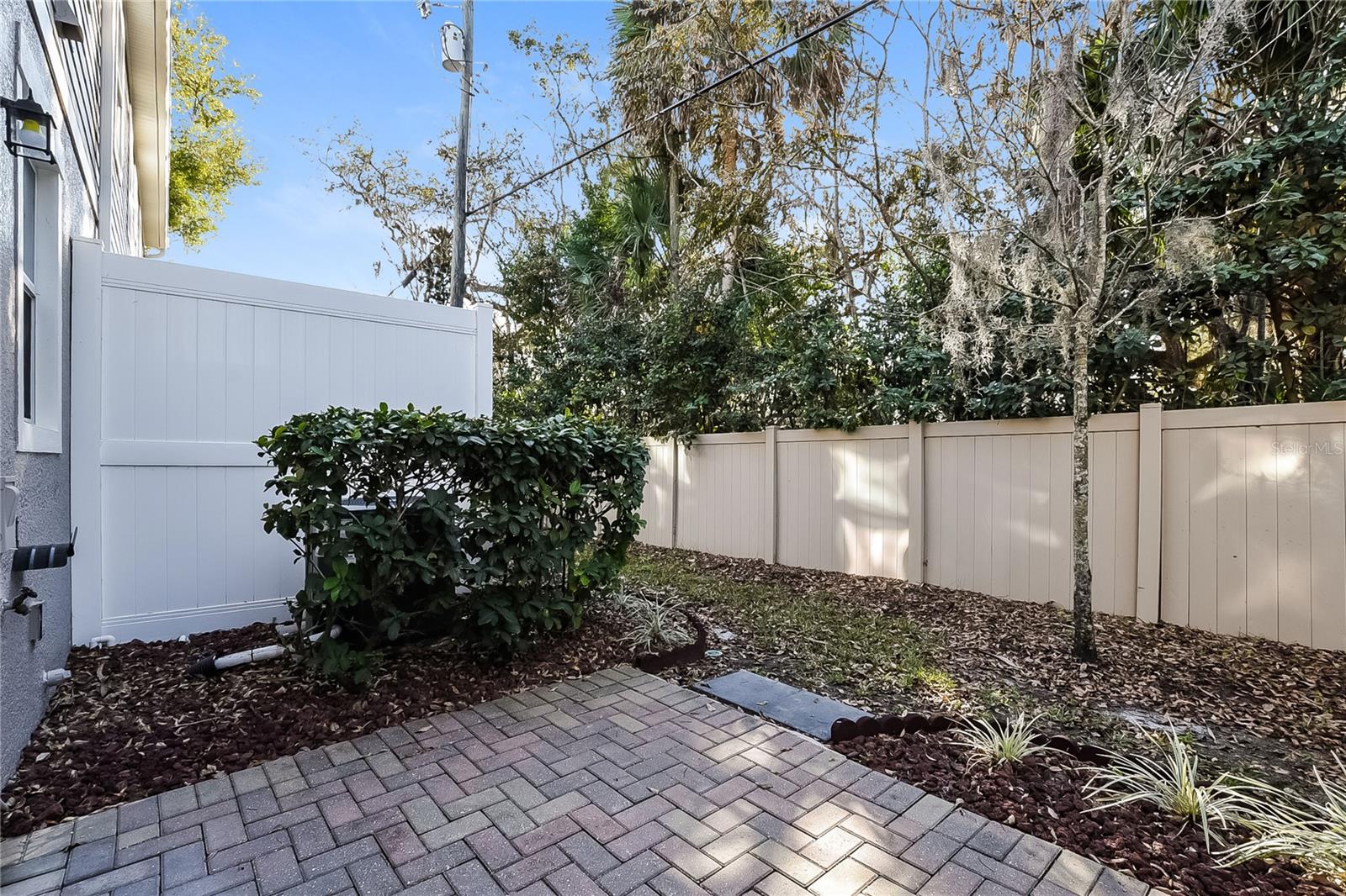 WINDSOR SQUARE - Residential