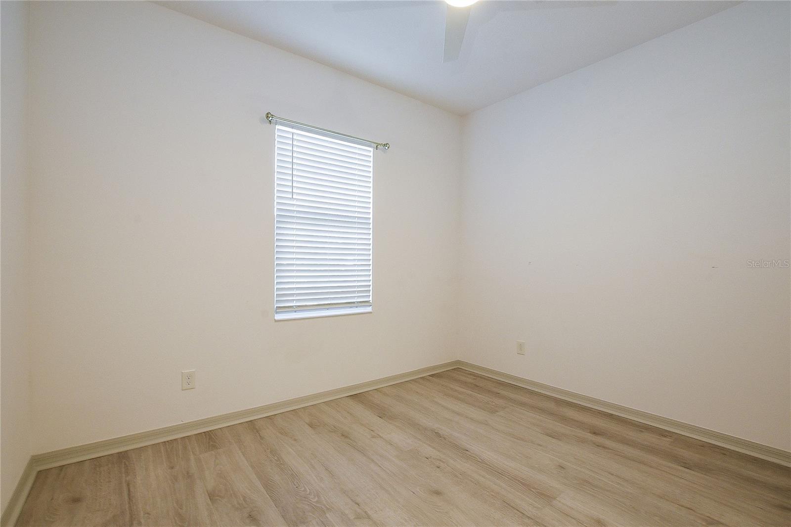 WINDSOR SQUARE - Residential