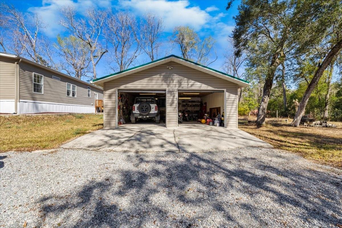 S1/2 OF N1/2 OF NW1/4 OF SE1/4 OF SW1/4 ORB 541 PG - Residential