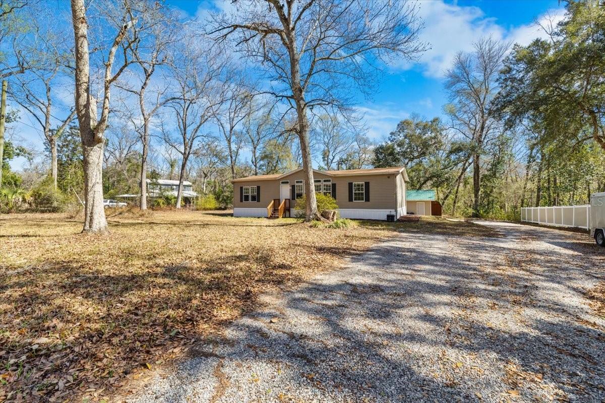 S1/2 OF N1/2 OF NW1/4 OF SE1/4 OF SW1/4 ORB 541 PG - Residential