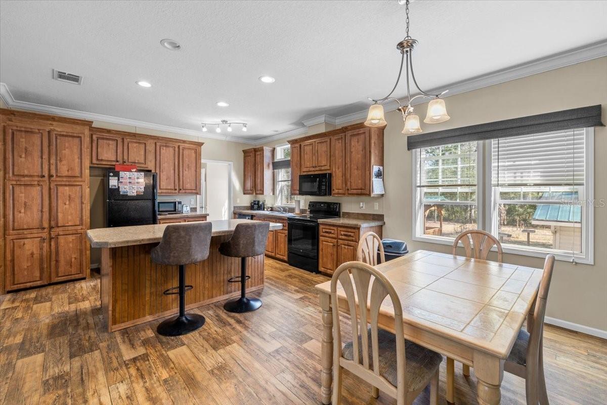 S1/2 OF N1/2 OF NW1/4 OF SE1/4 OF SW1/4 ORB 541 PG - Residential