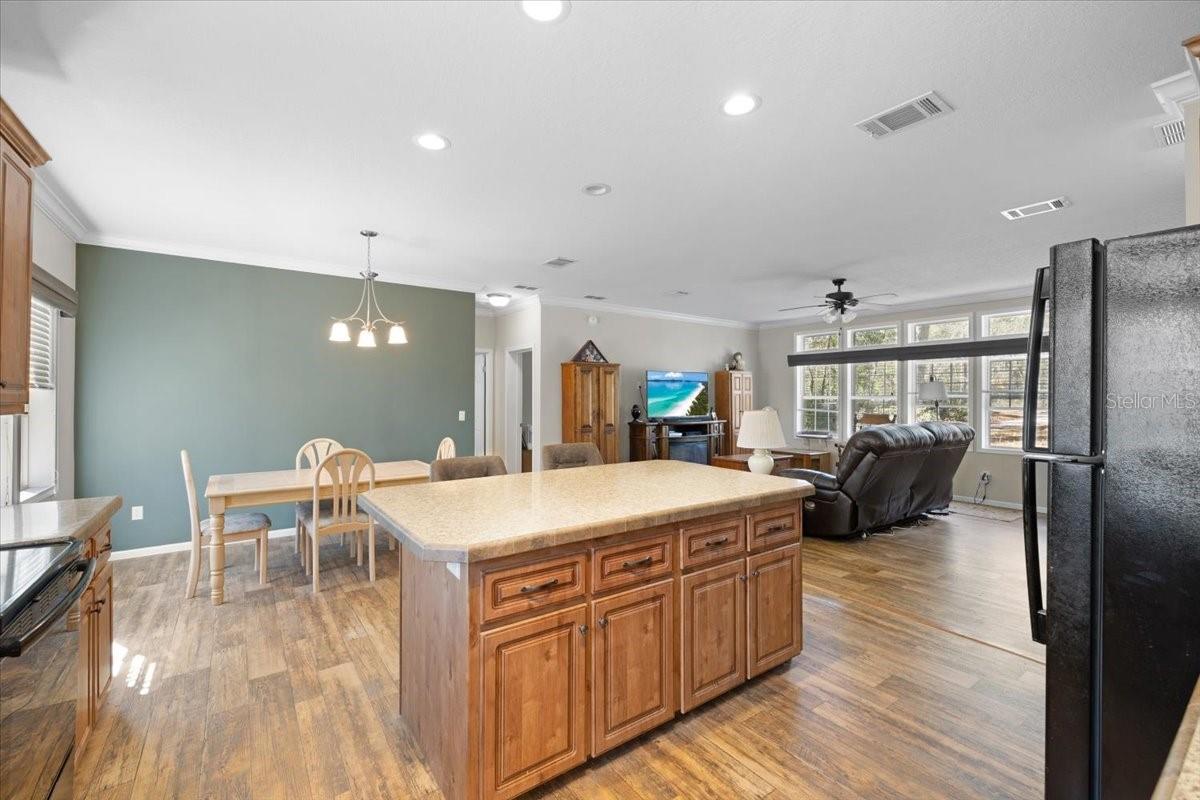 S1/2 OF N1/2 OF NW1/4 OF SE1/4 OF SW1/4 ORB 541 PG - Residential