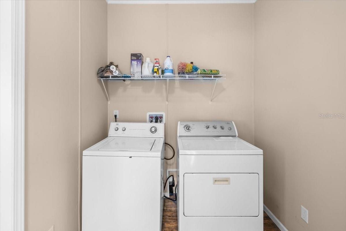 S1/2 OF N1/2 OF NW1/4 OF SE1/4 OF SW1/4 ORB 541 PG - Residential