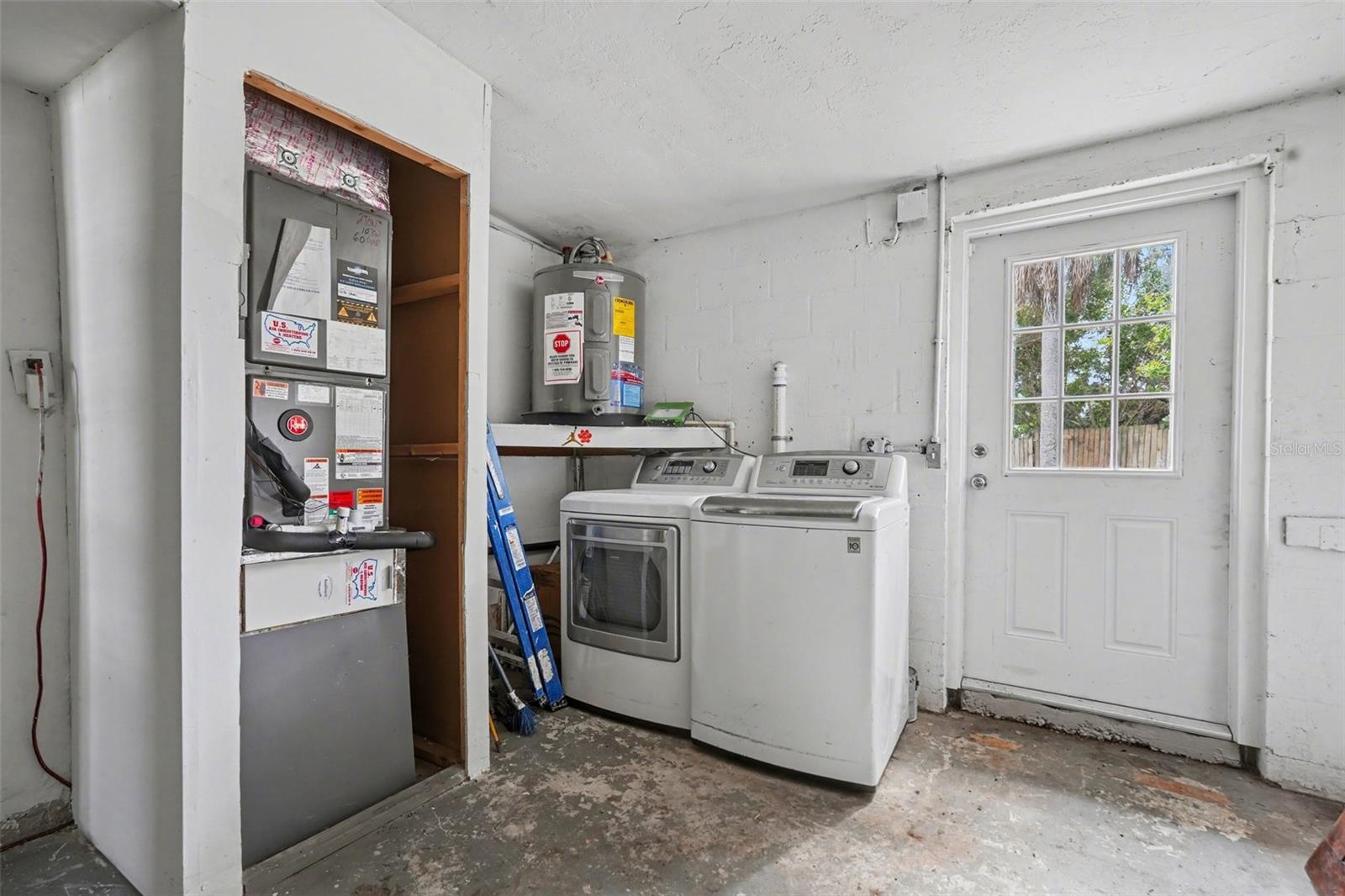 BROWN ACRES - Residential