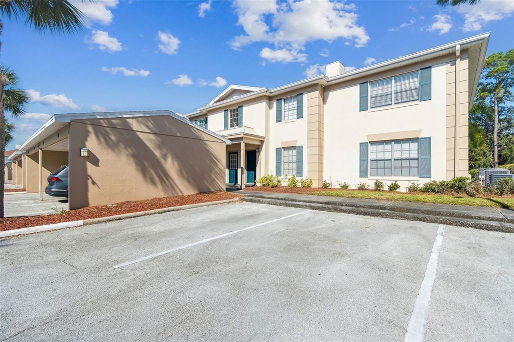 Photo of 3402 Latania Drive #322, Tampa, FL 33618 (MLS # TB8450462)