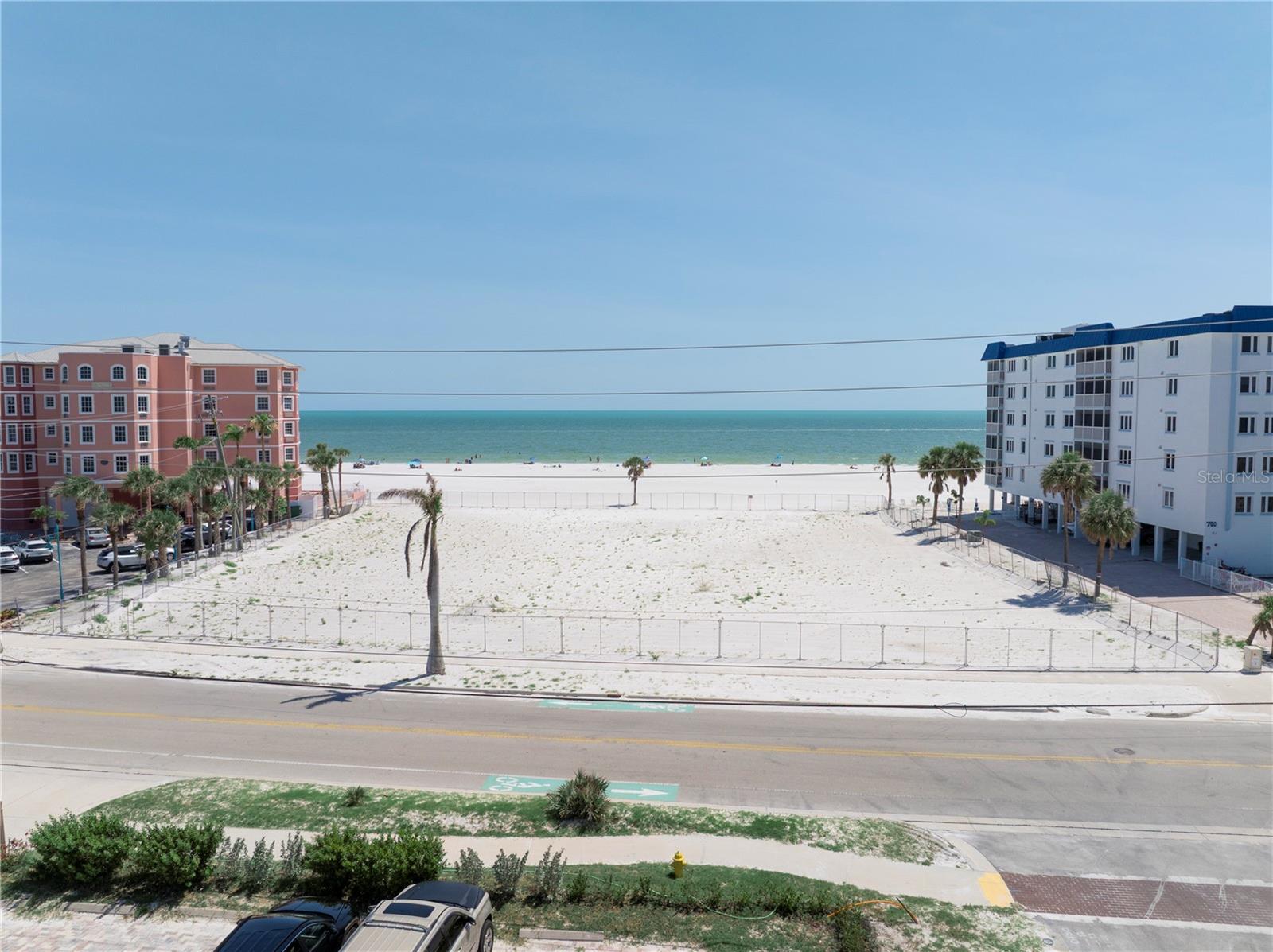 ROYAL BEACH CLUB CONDO - Commercial Sale
