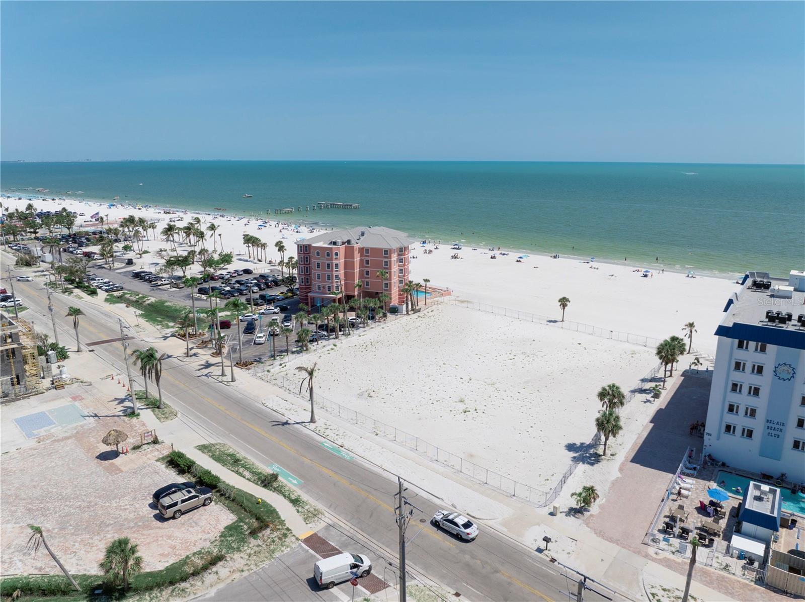 ROYAL BEACH CLUB CONDO - Commercial Sale